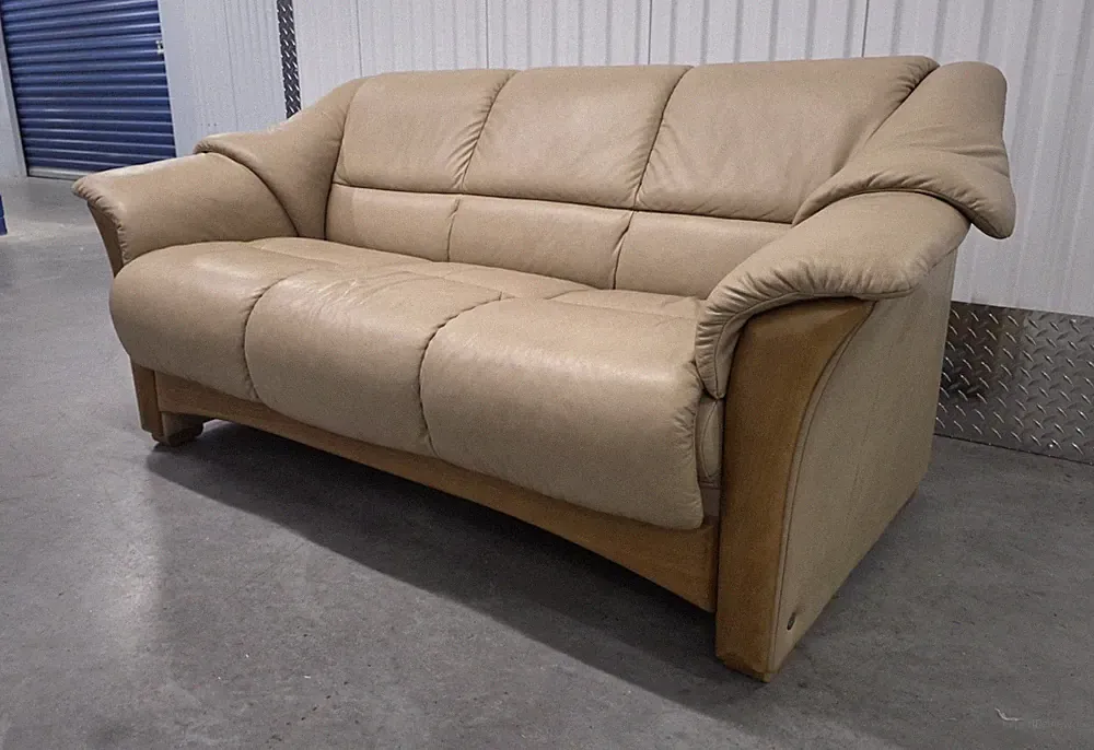 Ekornes Stressless ‘Oslo’ Low Back Sand Leather Sofa Loveseat
